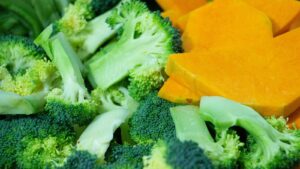 Home Freeze Dryer 11 A close up of broccoli and carrots on a plate